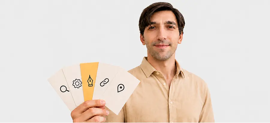Adem présentant cinq cartes à icônes illustrant ses services d’accompagnement SEO